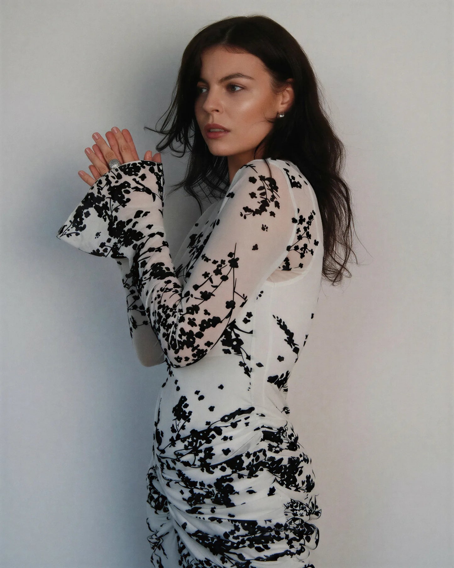 ISADORA DRESS Black & Ivory - sukienka biało - czarna w kwiaty