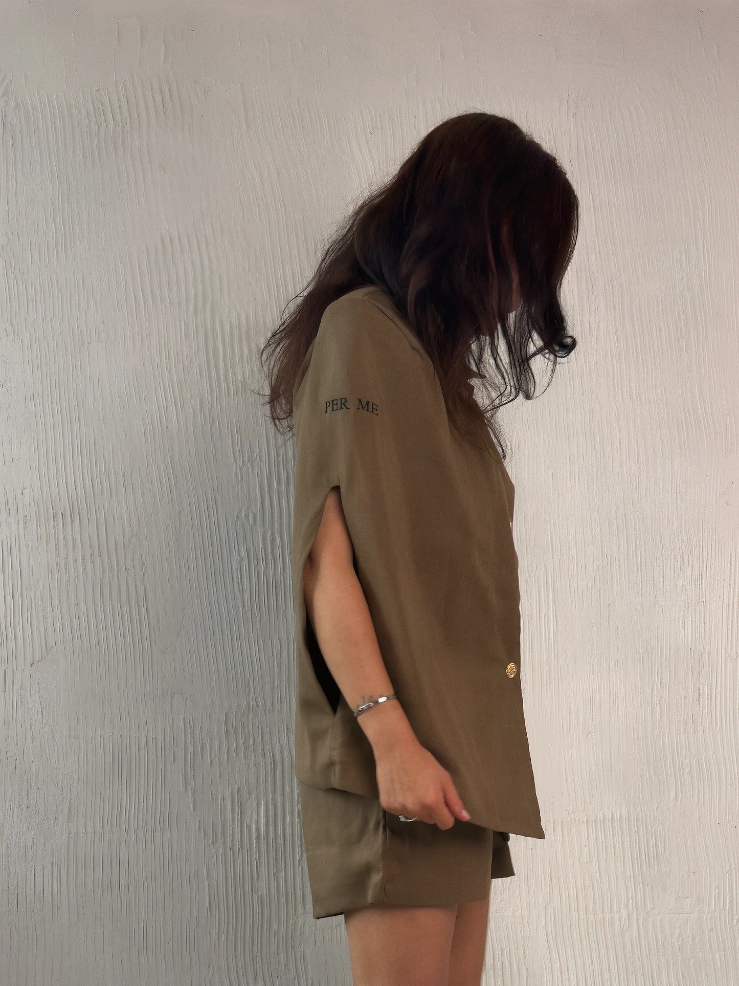 VERA SET Taupe - khaki set - bezrękawnik x spodenki z haftami