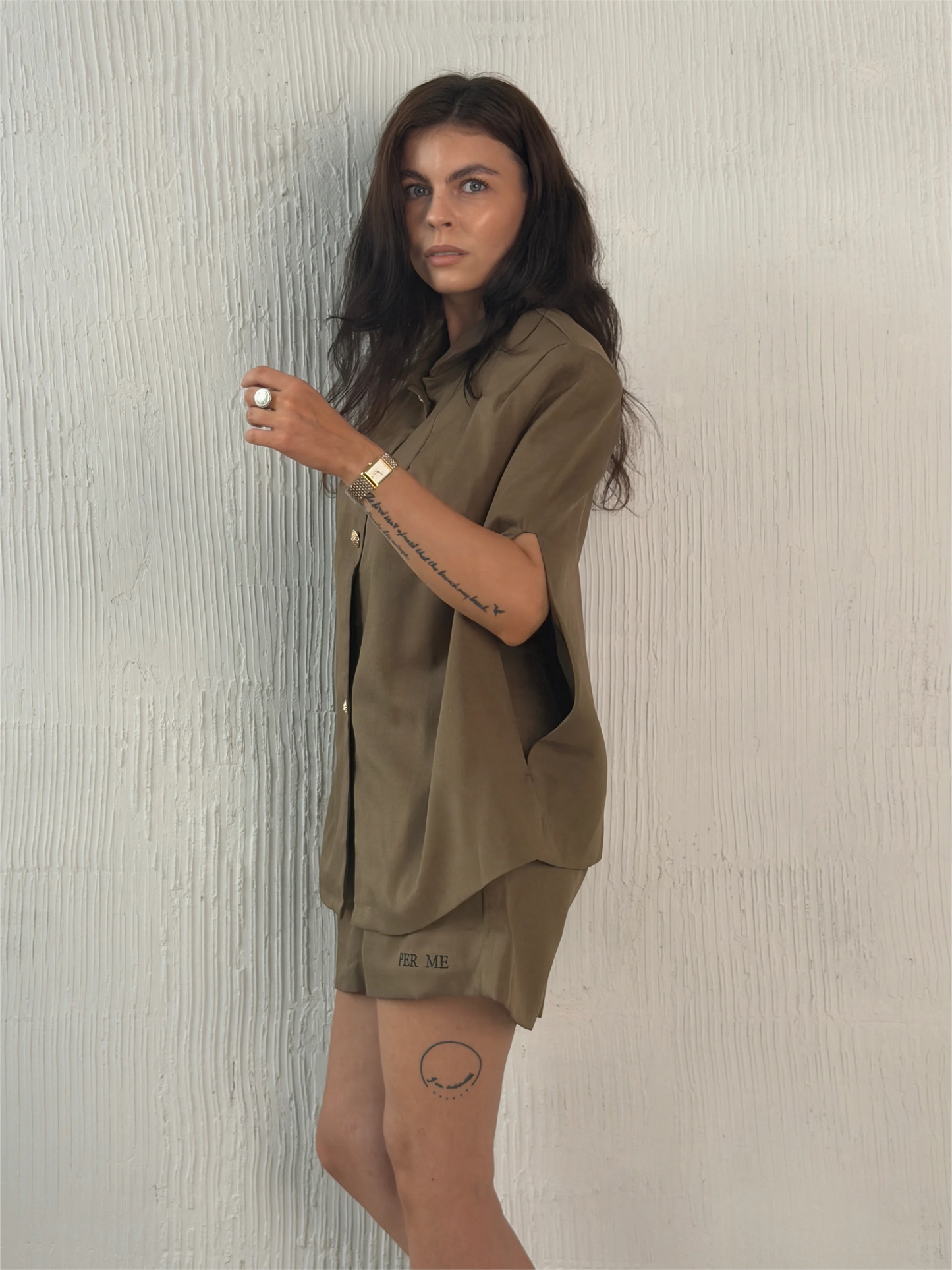 VERA SET Taupe - khaki set - bezrękawnik x spodenki z haftami